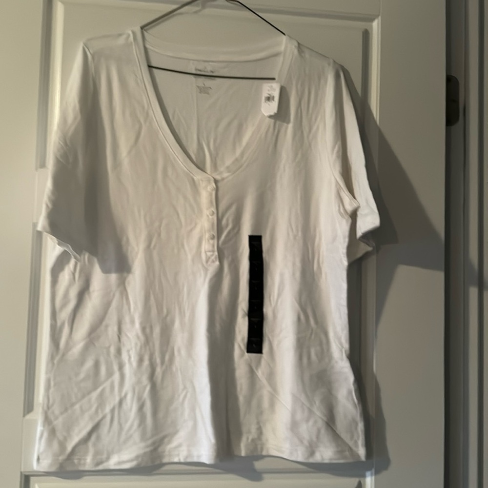 Ladies tshirt.